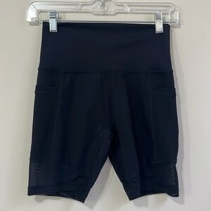 Aerie Women’s Black Biker Shorts Size Medium